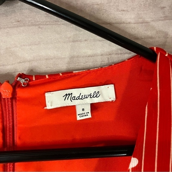 MADEWELL Button Wrap Dress in Floral Daisy Society - Picture 12 of 13